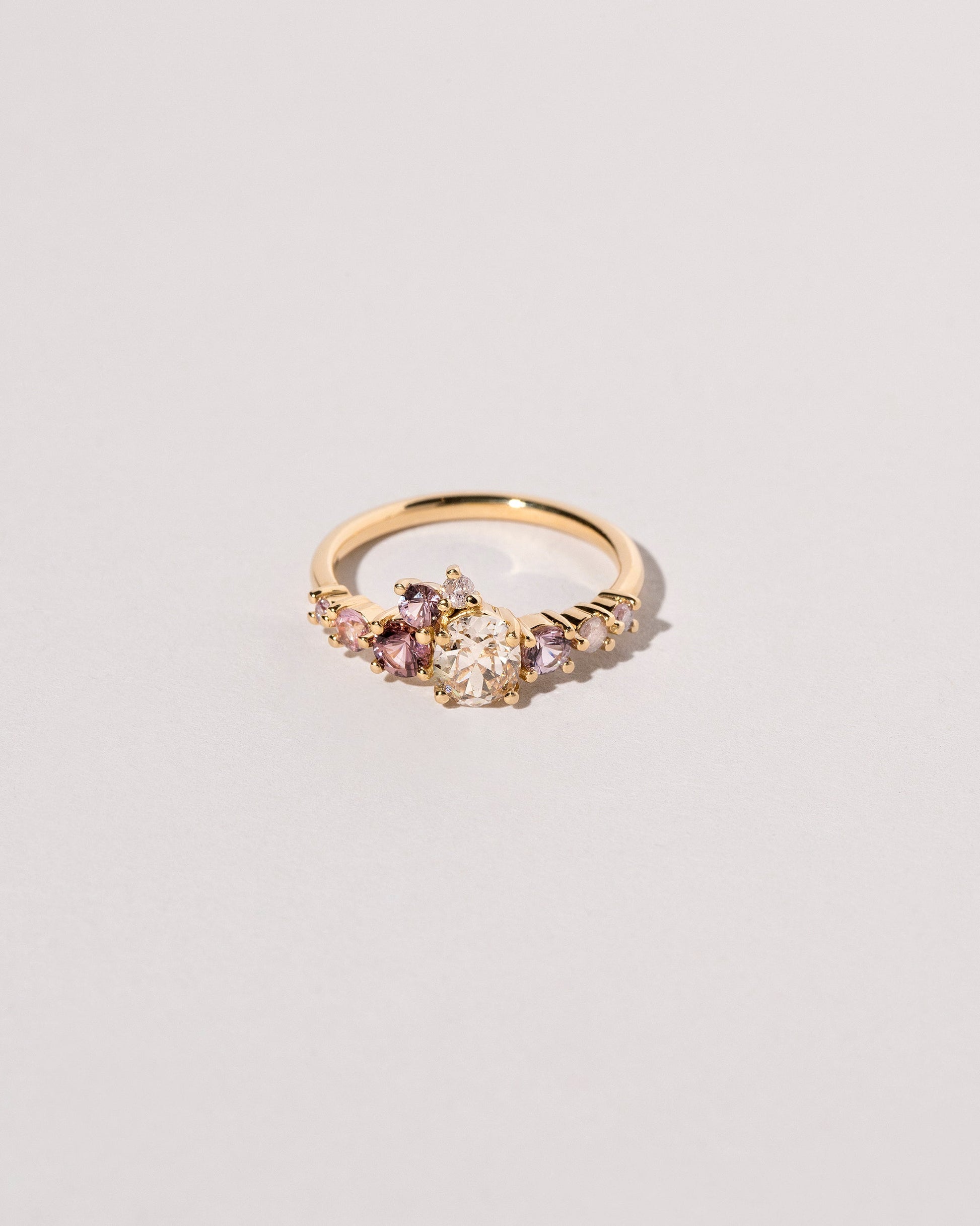  Vinca Ring on light color background.