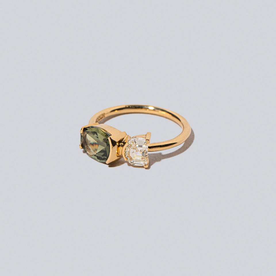 product_details:: Product photo of Finch Ring on a light color background 