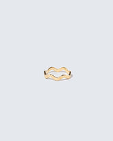 Gold 2.5mm Ripple Band on light color background.